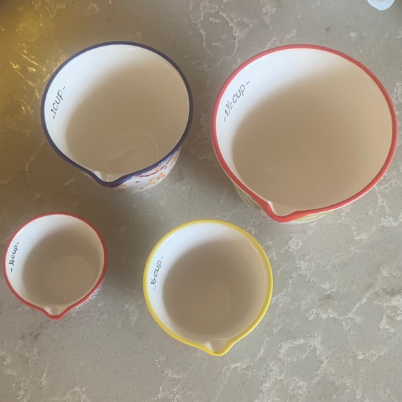 Creative Co-Op Colorful Rim Measuring Cups - Picture 3 of 4